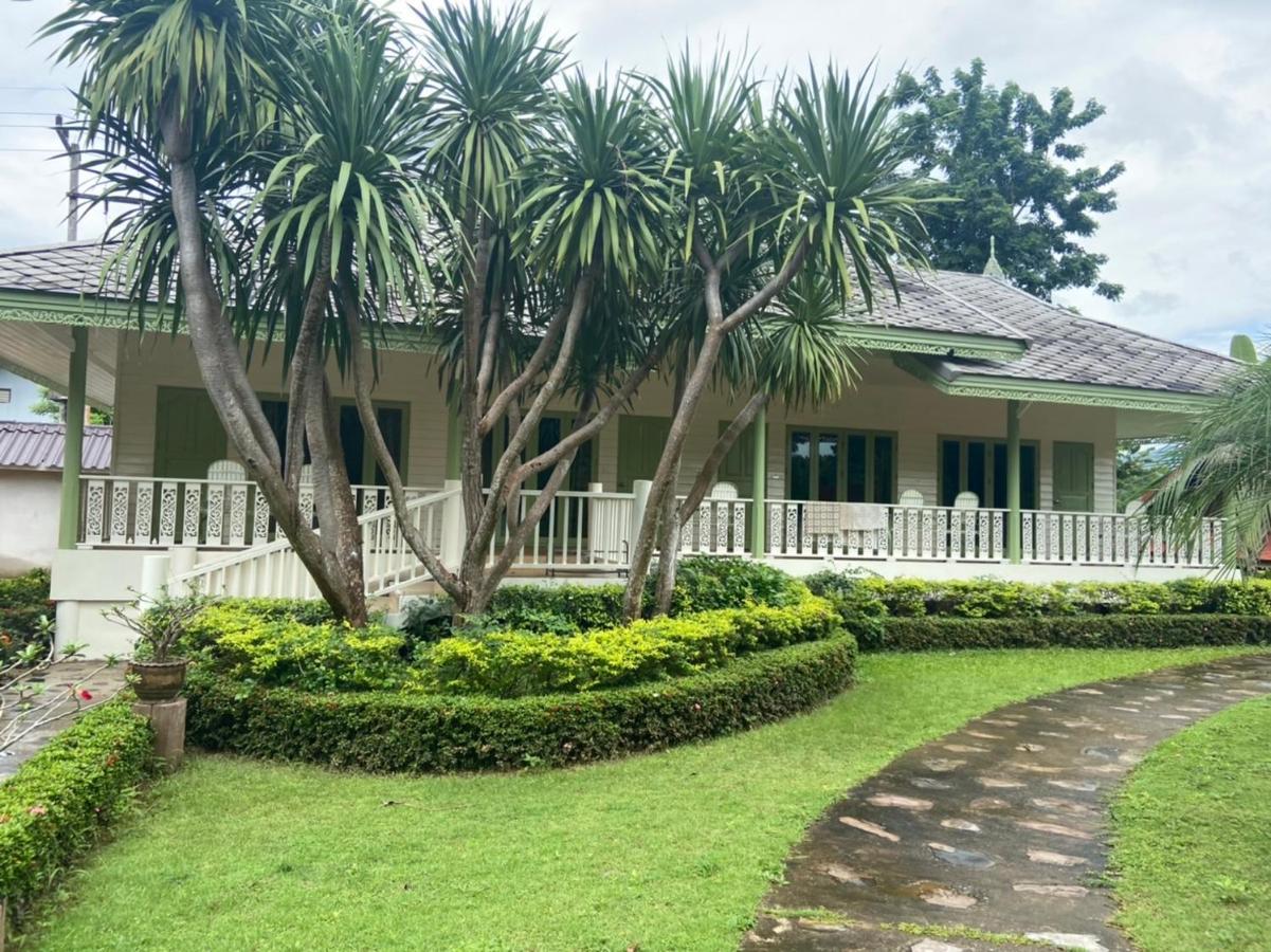 Baanpufa Resort Sai Yok Exterior foto